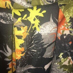 Boohoo Carly Box Pleat Skater Skirt (Floral)-Sz 6